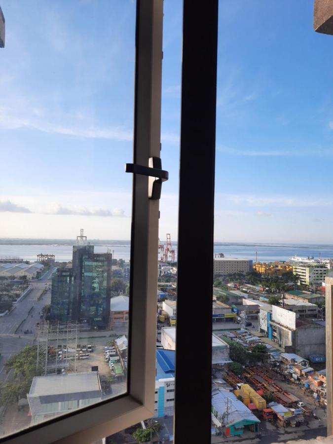 1809 Sunvida Tower Condo Across Sm City Cebu Exterior photo